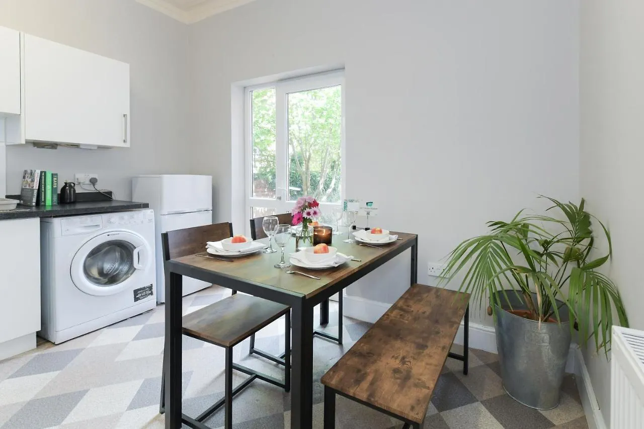 The Linden Grove Apartments Nottingham